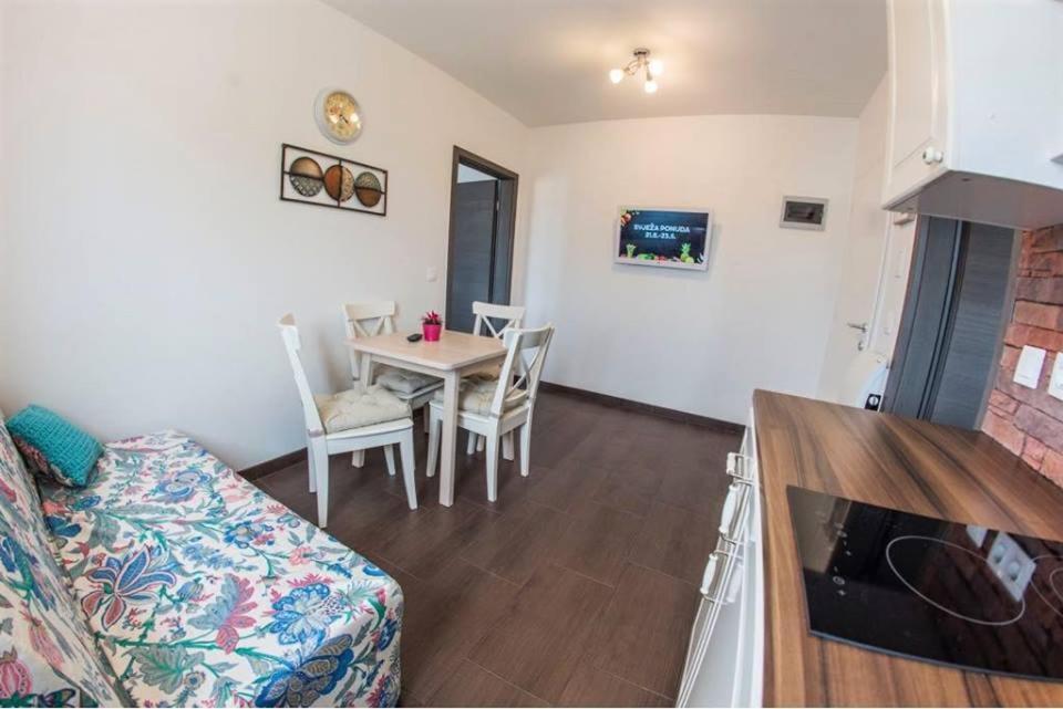 Apartments Mojeljeto Fažana Zewnętrze zdjęcie
