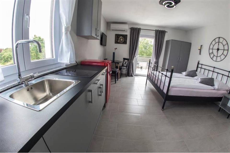 Apartments Mojeljeto Fažana Zewnętrze zdjęcie